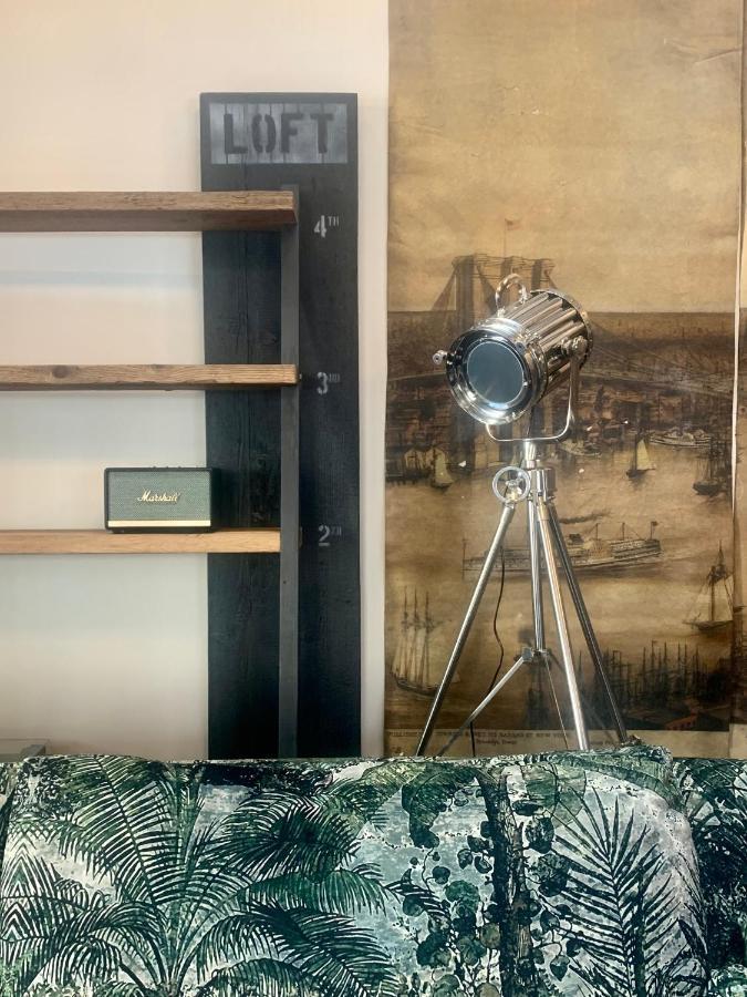 Loft 11 Stunning Luxury Nyc Loft Style Interior Designed 2Bd Apartment Excellent City Centre Location Mezzanine Cinema Room Designer Furniture Amazing Space Douglas Ngoại thất bức ảnh